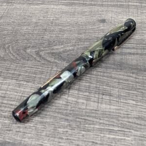 Vintage Mid-Century Used Wearever Supreme Fountain Pen with Floral Casing